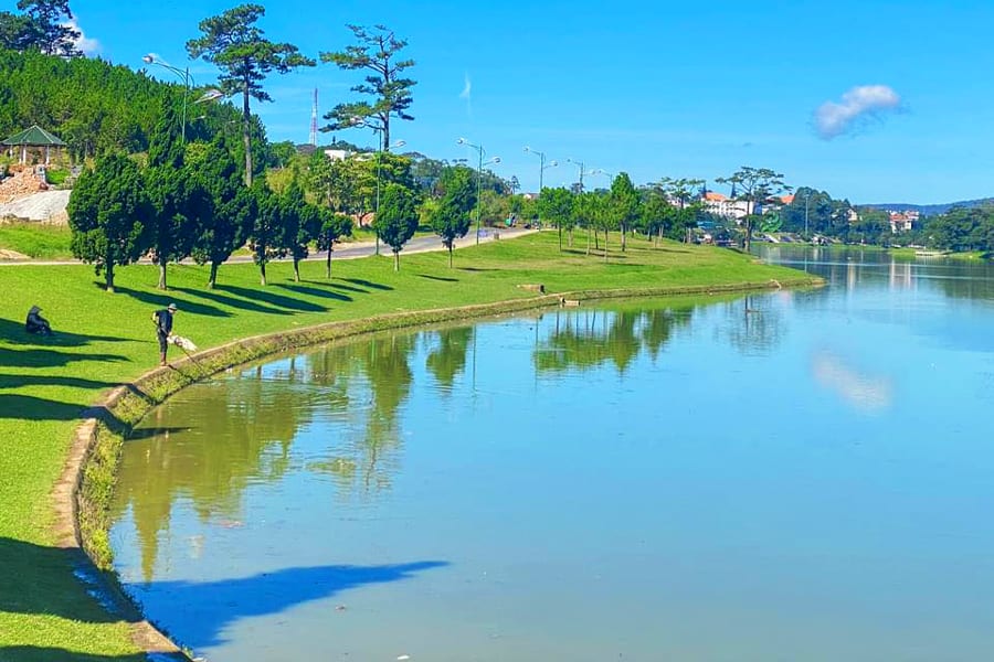 Xuan Huong Lake in the centre of Da Lat